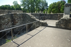 Apodyterium and tepidarium on the east side (women's side) of the Double Baths.