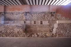 Remains of the Thermae Maiores walls through the Flórián tér underpass.