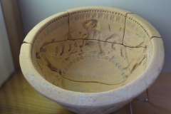 Mould for a bowl.