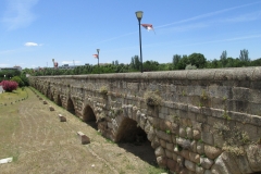 Western portion of the Guadiana River bridge.