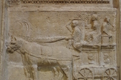 Relief depicting the transportation of goods by cart. Found in Vaison-la-Romaine and displayed in the Musée Lapidaire.