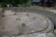 Porticoed latrines of the portico entry.