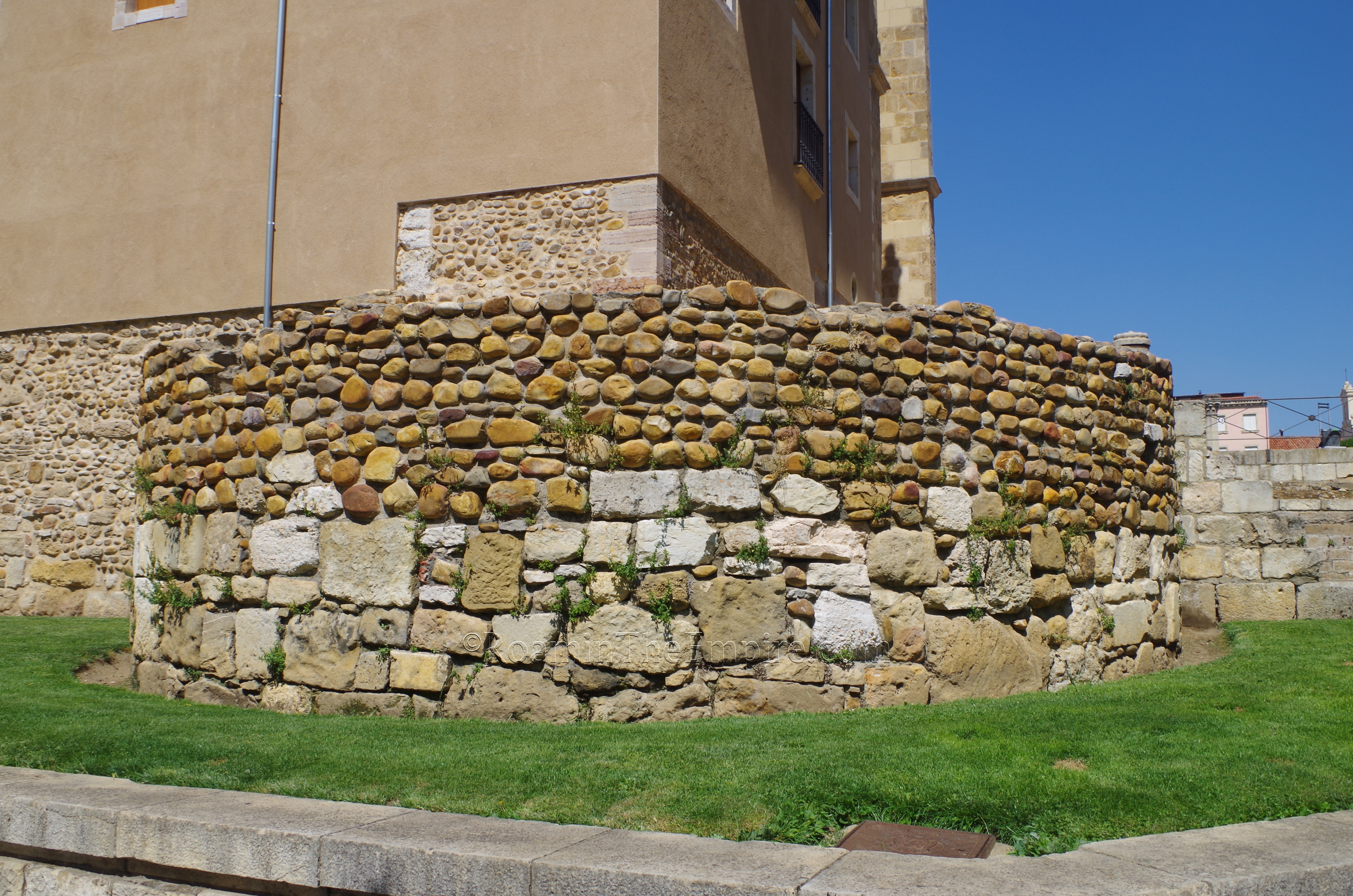 Remains of the tower at Plaza San Isidoro.