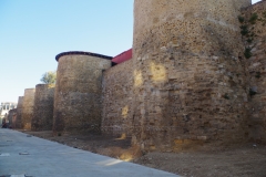 Walls  along the north part of Avenida los Cubos.