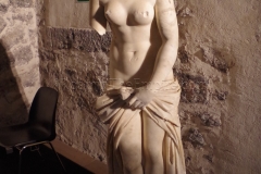 Statue of Venus of the Landolina of Syracuse type. From the 2nd to 3rd century CE. Displayed at the Museo Civico.