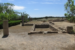 Garden area of Domus 2b.