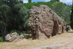 Section of aqueduct in Parc Aurélien.