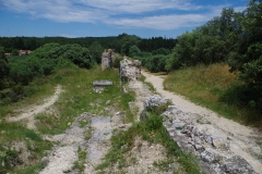 Eygalières (left) and Caperon (right) aqueducts approaching the mill.