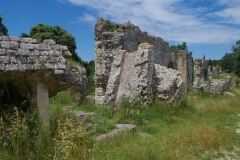 Eygalières aqueduct.