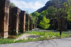 Convergence of the north (right) and south (left) bridges.