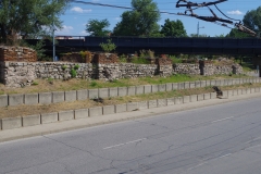 Non-reconstructed section of the aqueduct.