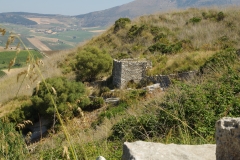 Upper fortification wall and defensive tower.