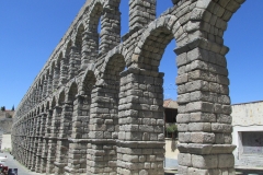 Aqueduct in Plaza del Azoguejo.