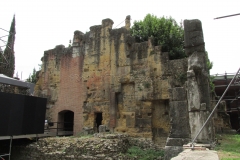 Constructions of the northern side of the scenae of the theater.