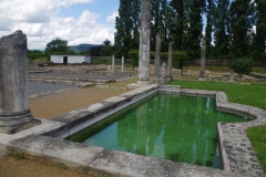 Basin in the peristyle of the Maison de Sucellus.