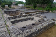 Latrines and heated rooms of the Maison aux Poissons.