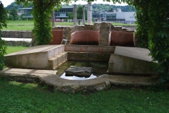 Summer triclinium and fountain in the Maison aux Colonnes.