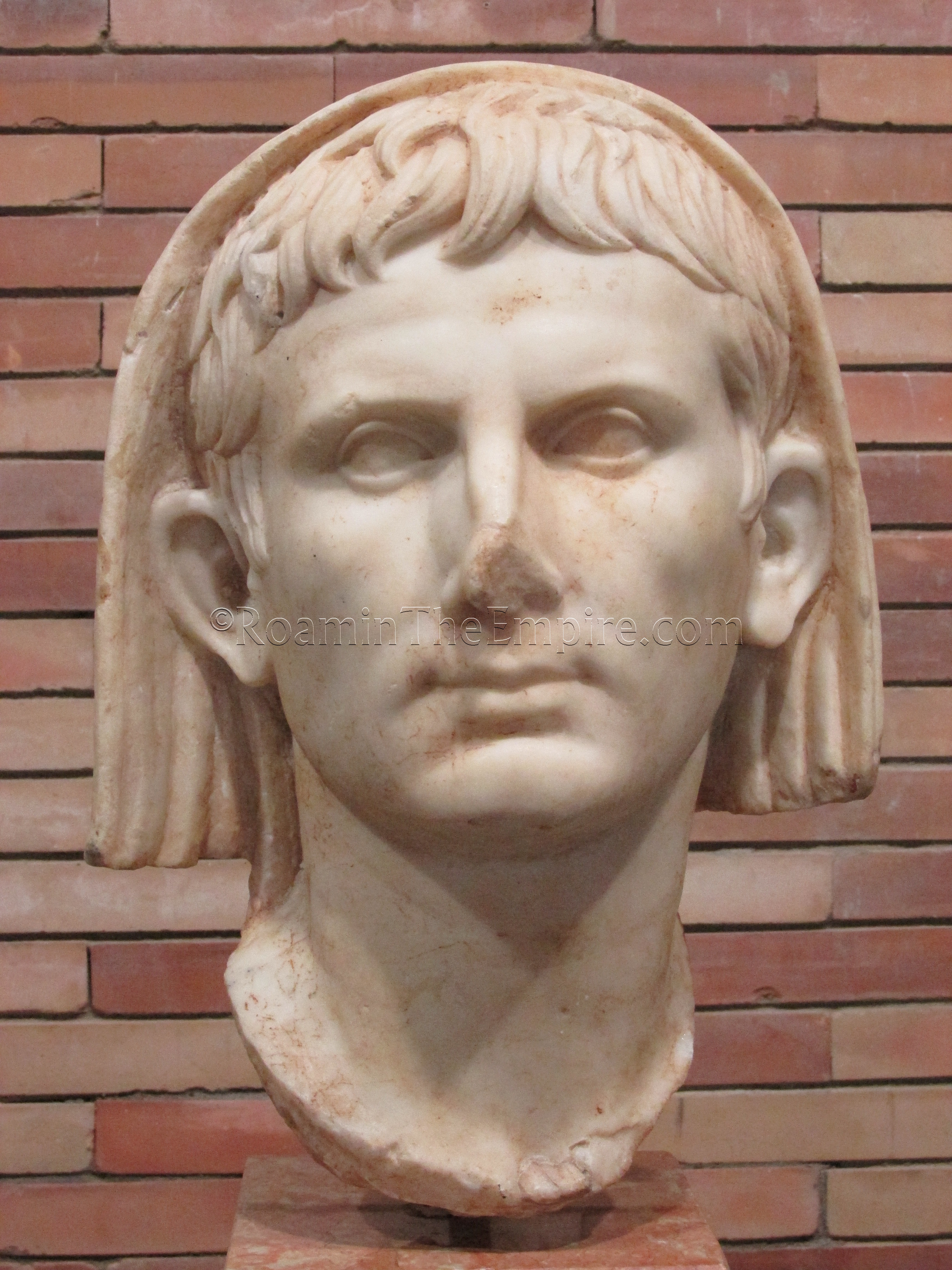 Head of Augustus from the Aula Sacra of the theater. From the 1st century CE. Augusta Emerita.
