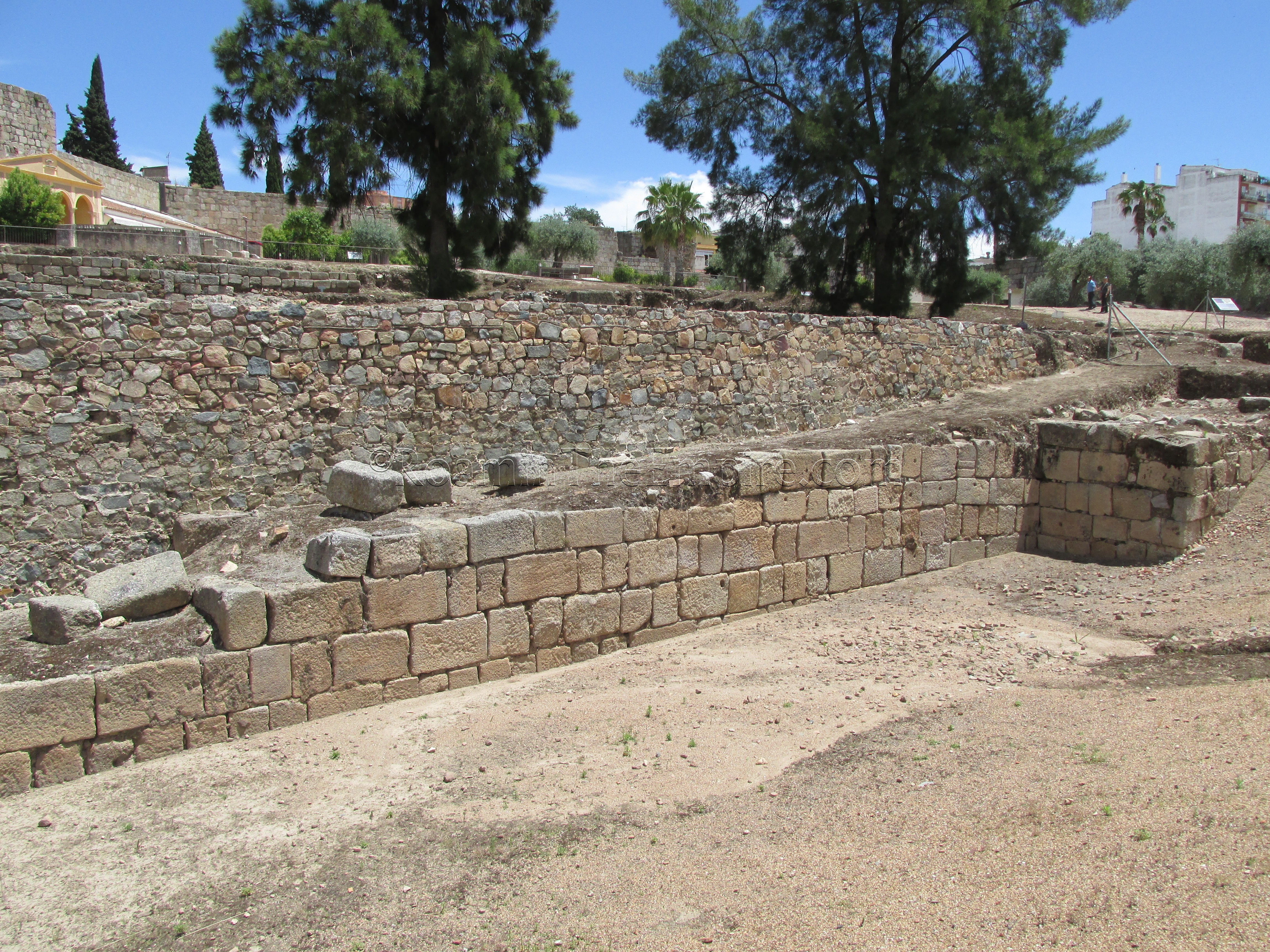 Roman wall with two building phases clearly visible.