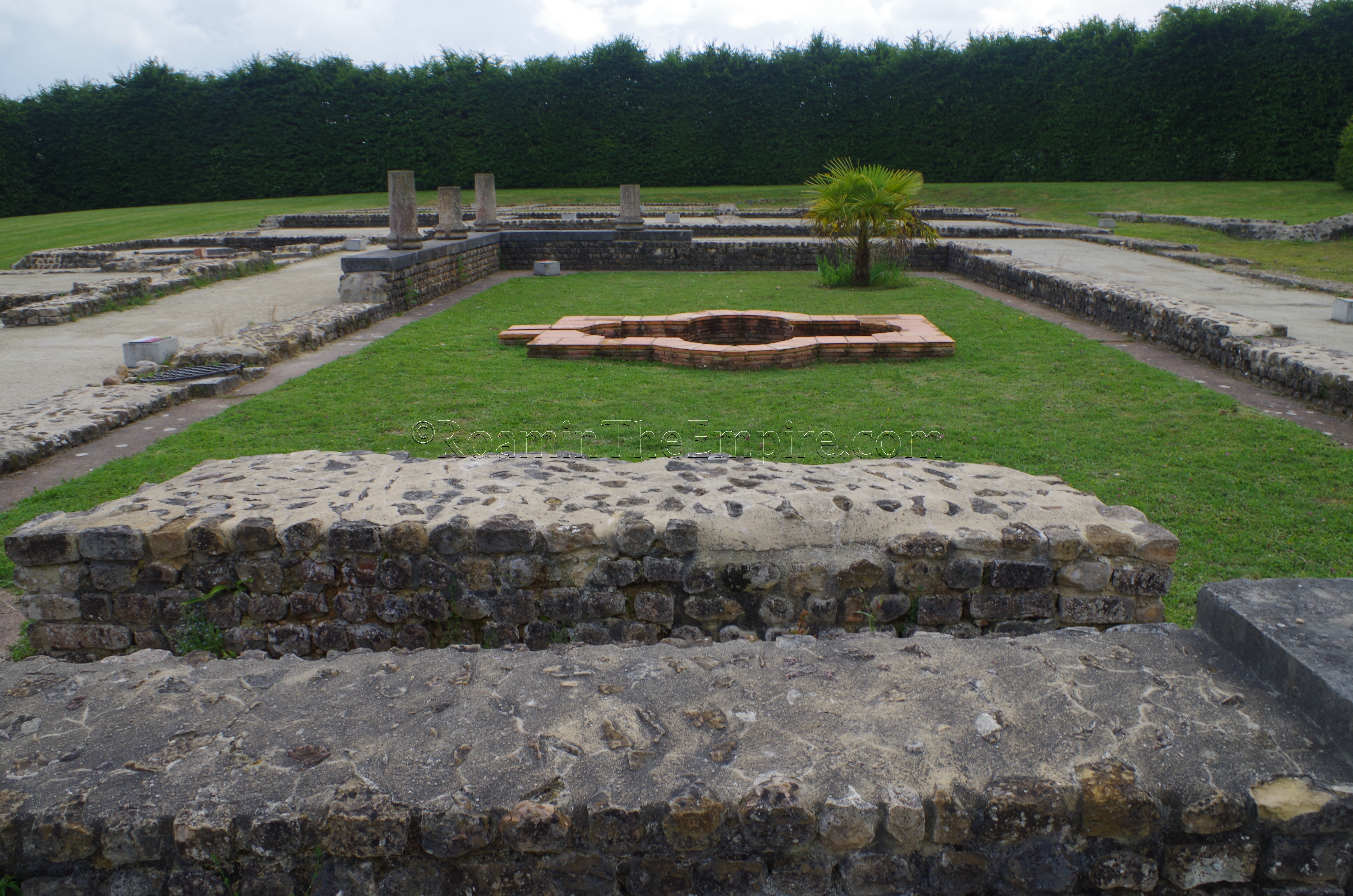 Peristyle of the House of the Grand Peristyle. Vieux. Aregenua.