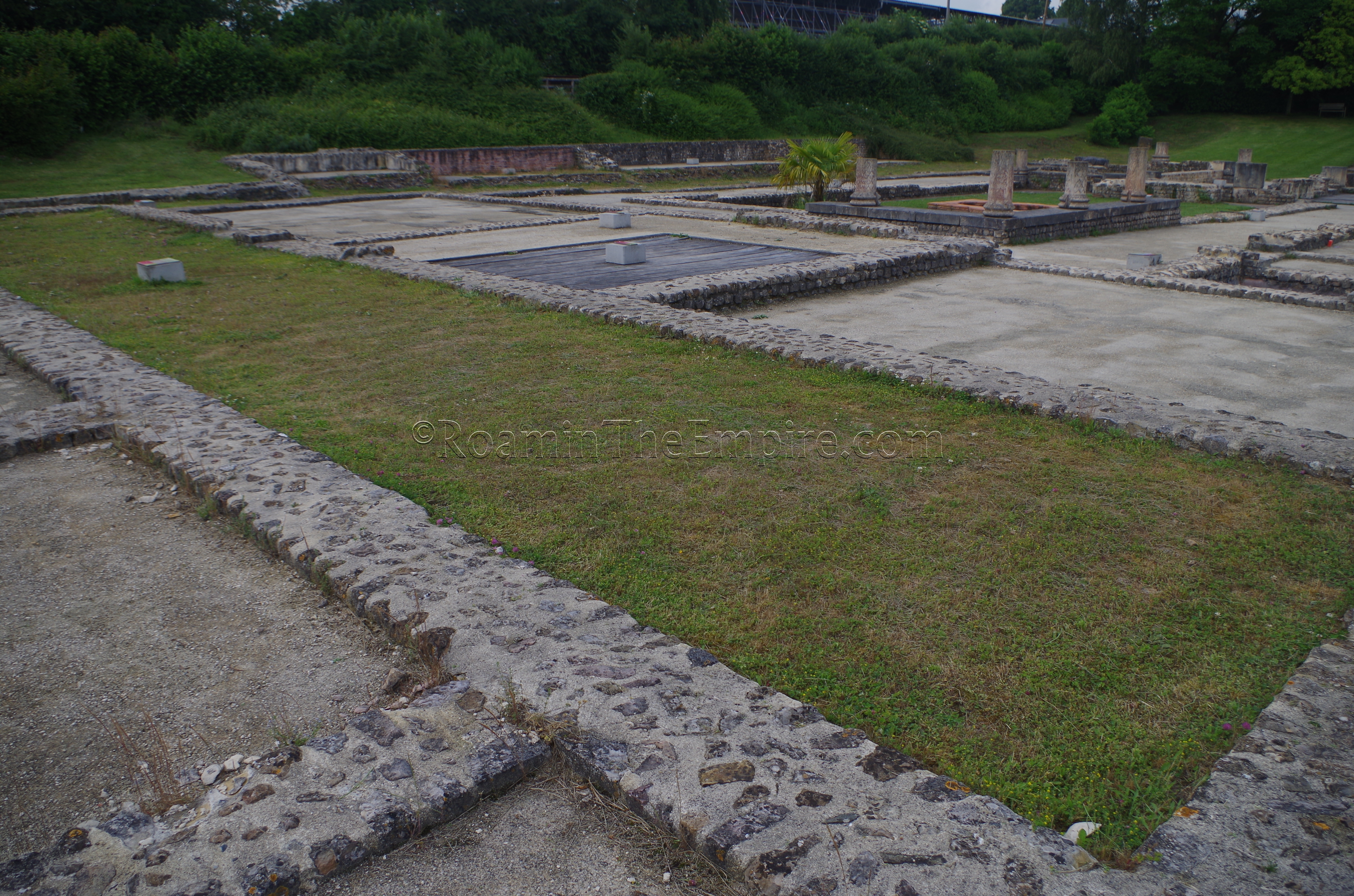 House of the Grand Peristyle from the south. Vieux. Aregenua.