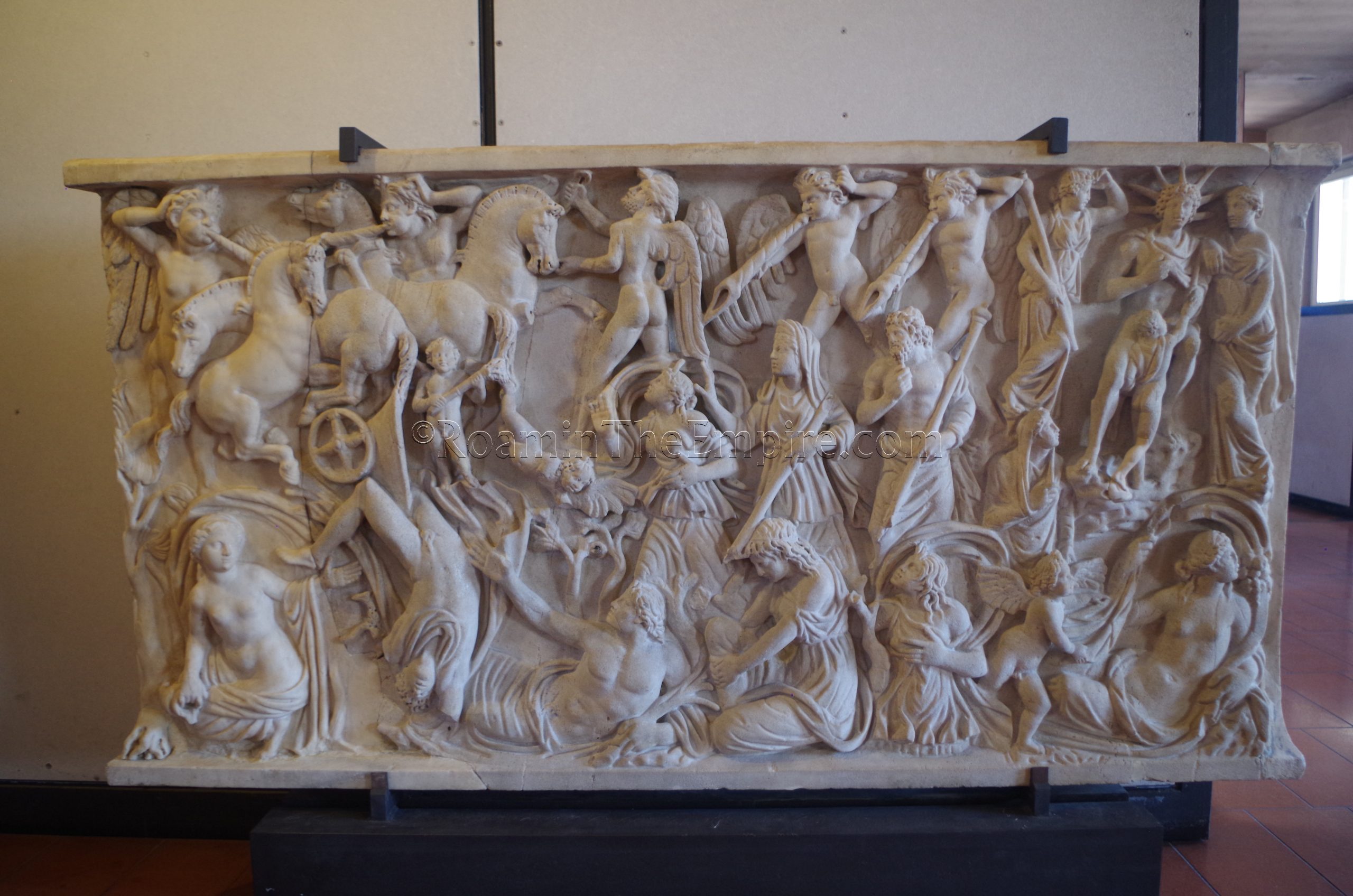 Sarcophagus depicting the myth of Phaethon in the Museo Lapidario Maffeiano. Dated to the 3rd century CE, from Rome.