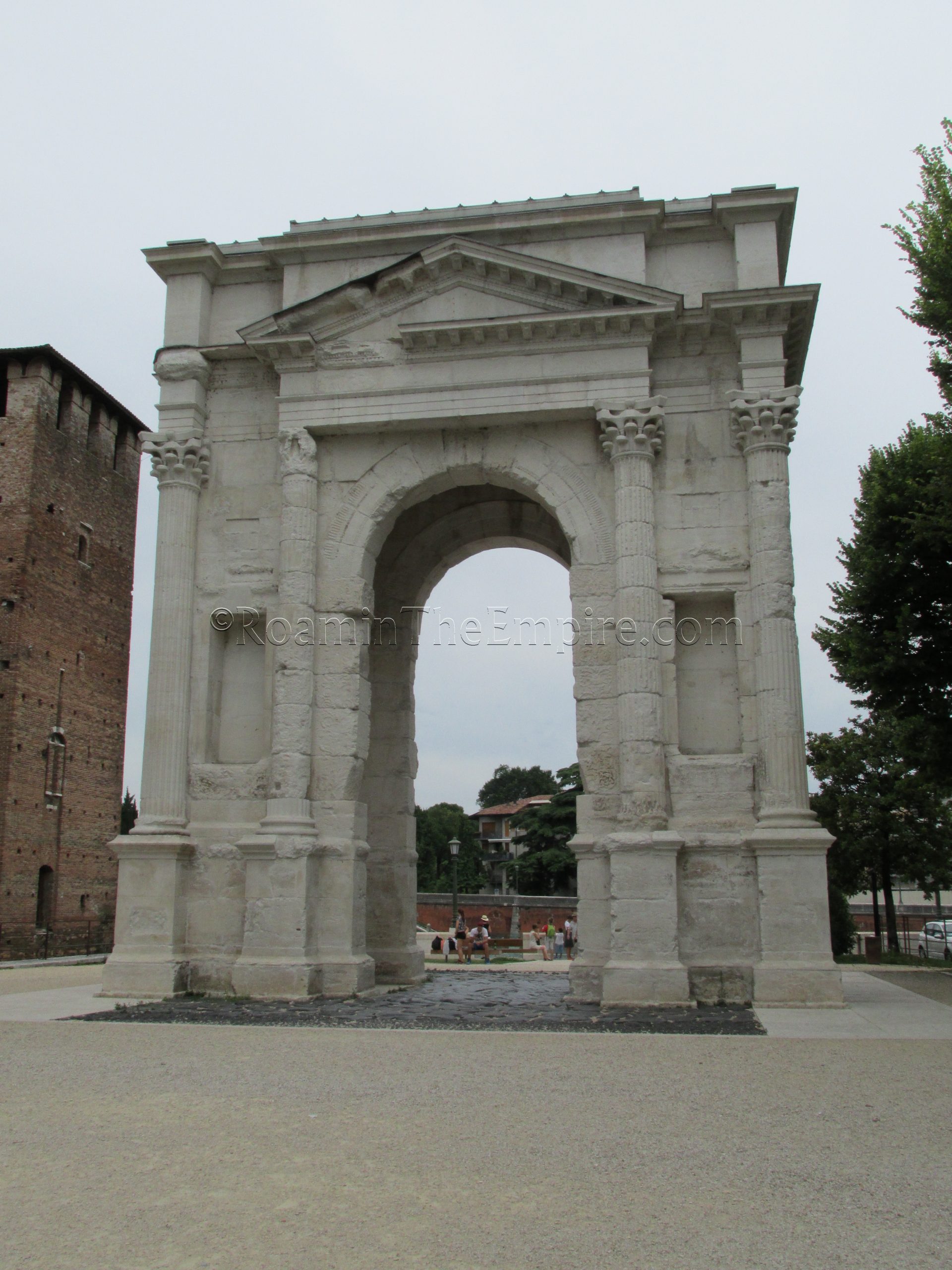 Arco di Gavi. Verona.