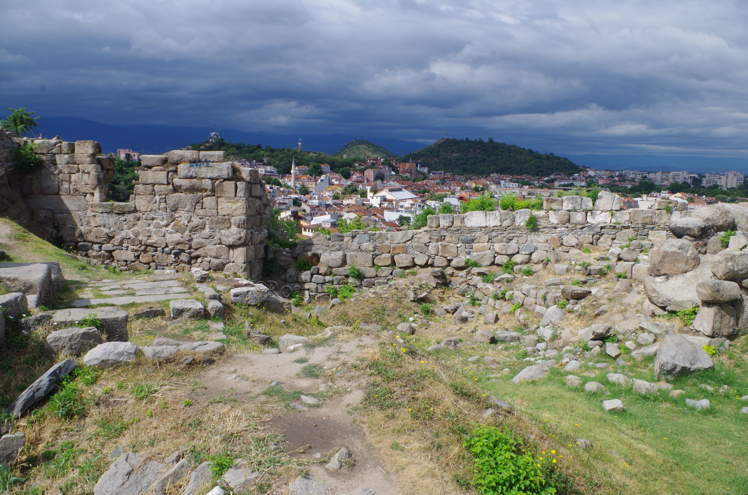 Gate and fortifications of the Nebet Tepe.