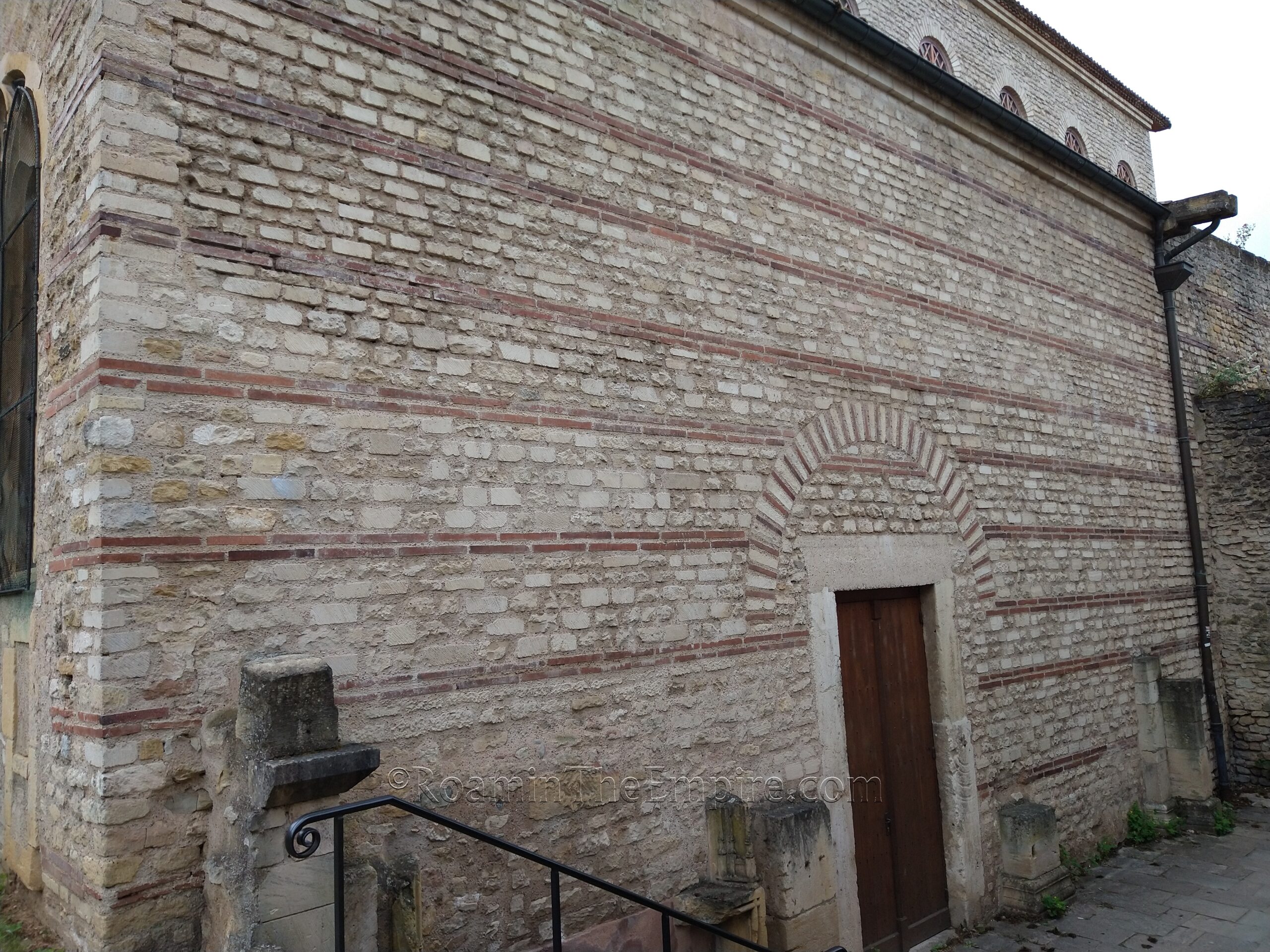 Northern wall of Basilique Saint-Pierre-aux-Nonnains. Divodurum.