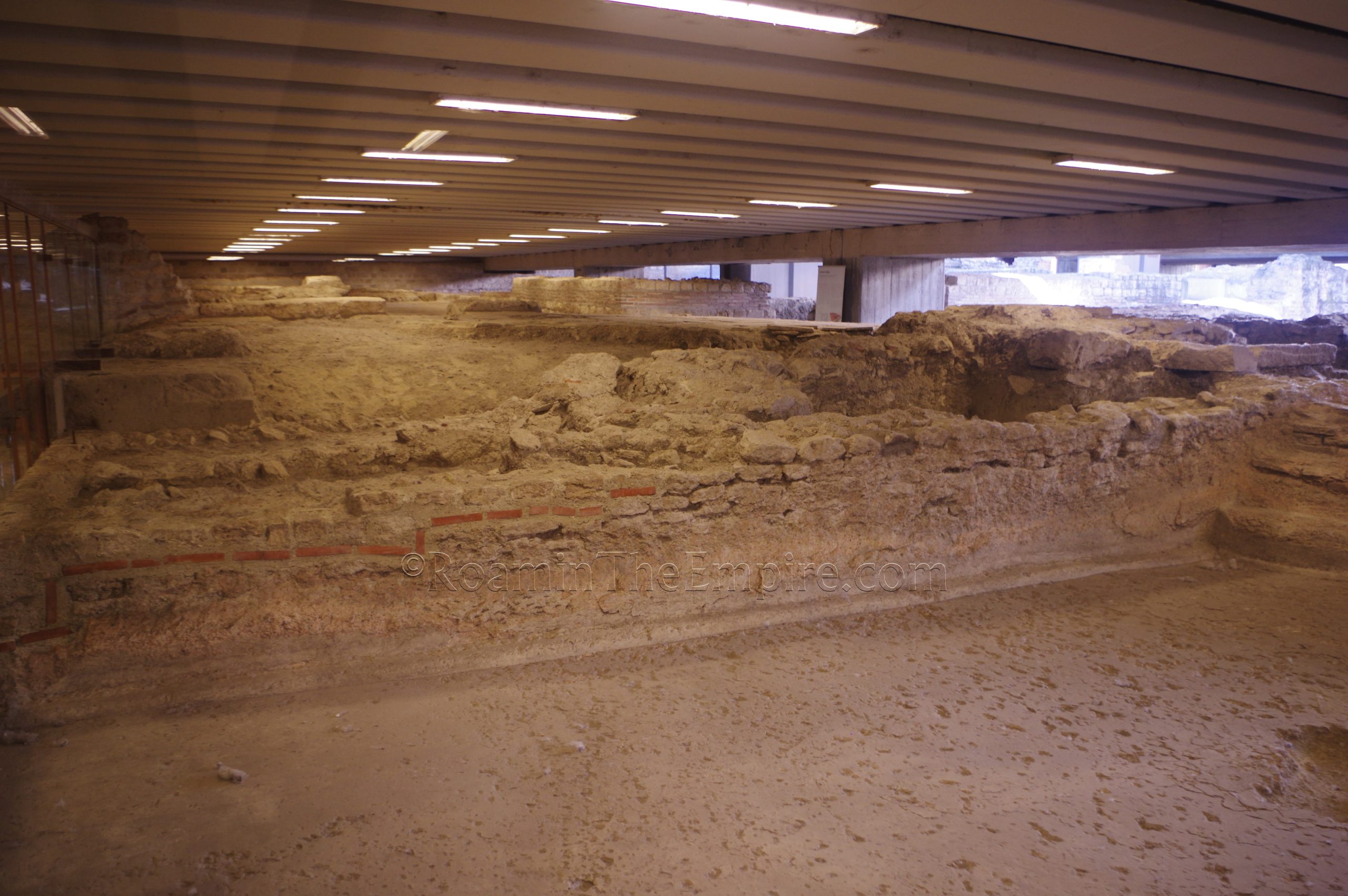Section of the Thermae Maiores visible from the Flórián tér underpass.