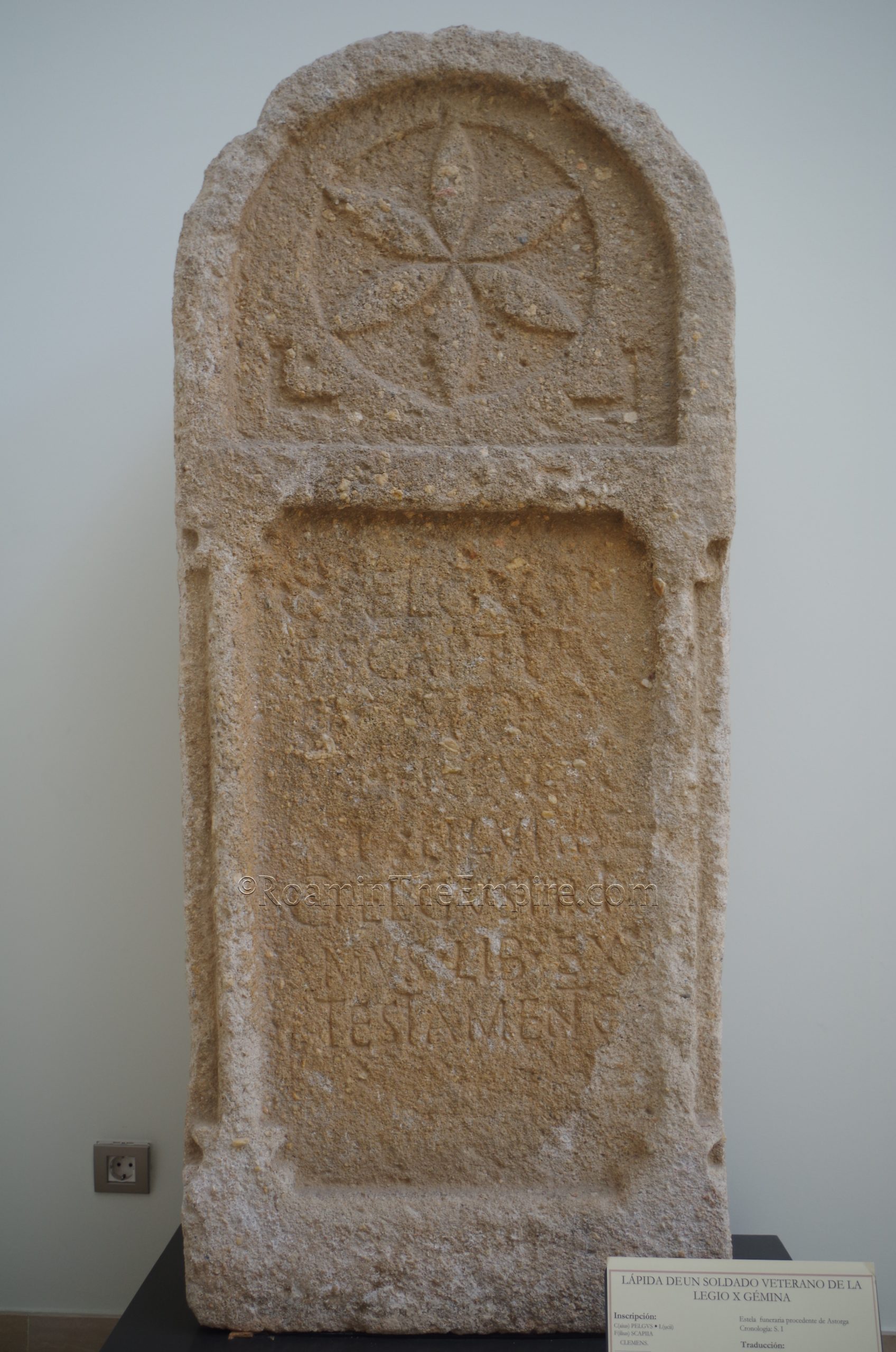 Funerary stele of the Cornicen Lucius Octavius Magio, son of Lucius. He was a native of Baeterrae Septimanorum (Béziers, France) and member of the Pupina tribe. A veteran of Legio X Gemina, in the century of Titus Numisio. Dated to the 1st century CE. Museo Romano La Ergastula.