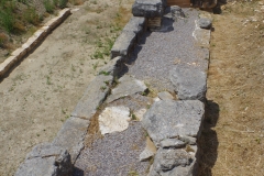 City walls along Periferiaki Artas.