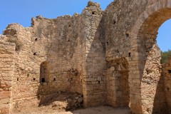 Apsidal room in Baths II.