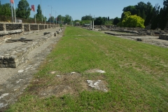 Decumanus maximus from the south terminus.