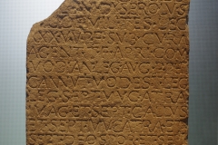 Altar dedicated to Apollo Dysprus, Luna, and Sol as well as well the health of the emperor Alexander Severus. Also dedicated to Septimius Mucatra, an imaginifer, Septimius Deospor, Septimius Sammus, and Septimius Mucatra of Legio XXX Ulpia Victrix Pia Fidelis due to their promotions. Erected under the supervision of the propraetor Titus Flavius Aper Commodianus by the legatus Cannutius Modestus in the year of Maximus second consulship and Aelianus\' first consulship (223 CE). Found in the area of Castra vetera II. LVR-RömerMuseum.