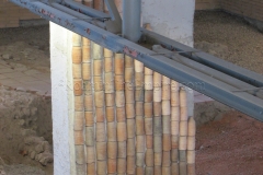 Tubuli fictile arch reconstruction in the hall.