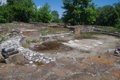 Southern room off the courtyard of the Polygonal Building.