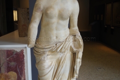 Nymph of Paranzano, from a villa in Paranzano, Italy. Musée d'Art et d'Histoire.