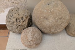 Projectiles from the harbor of Phalasarna, possibly from the Roman destruction of the city. Archaeological Museum of Kissamos.