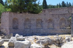 Exedra in the terrace wall on the middle terrace. Exedra in the terrace wall on the middle terrace.