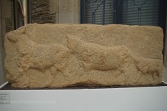 Relief depicting cattle. Found at Villarín. Dated to the late 1st to mid-2nd century CE. Museo Provincial de Lugo.