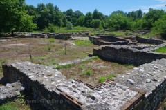 Polygonal Building at Dium, likely a macellum.