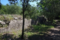 Aqueduct course north of the Pont du Gard.