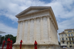 Rear of the Maison Carrée.