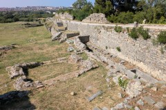 Area of Oratorium B and the basilica along the fortification walls.