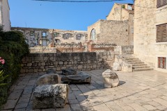 Area north of the triclinium.