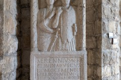 Funerary stele of Servius Ennius Fuscus, a 19 year veteran of the Cohors VIII voluntariorum from Cemenelum, and his wife Fulvia Vitalis. Fuscus died at the age of 38.Dated to the late 1st or early 2nd century CE. From Muć (ancient Andetrium).  Arheološki Muzej u Splitu.