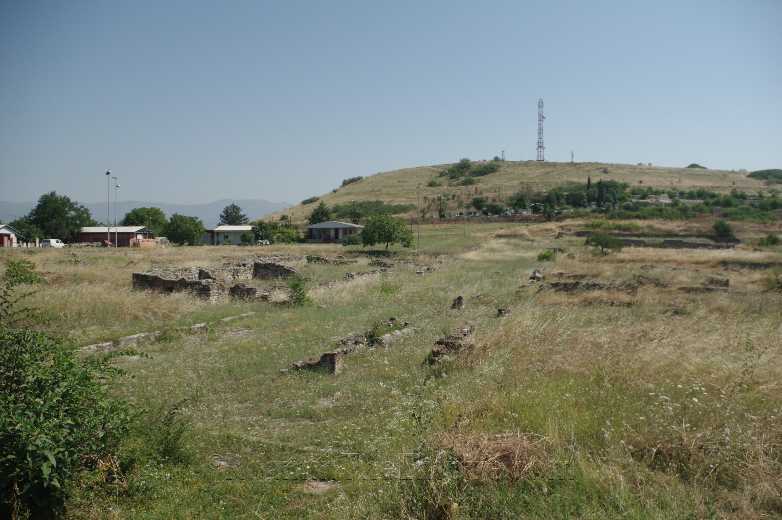 Archaeological are of Scupi with the cardo maximus running down the center.