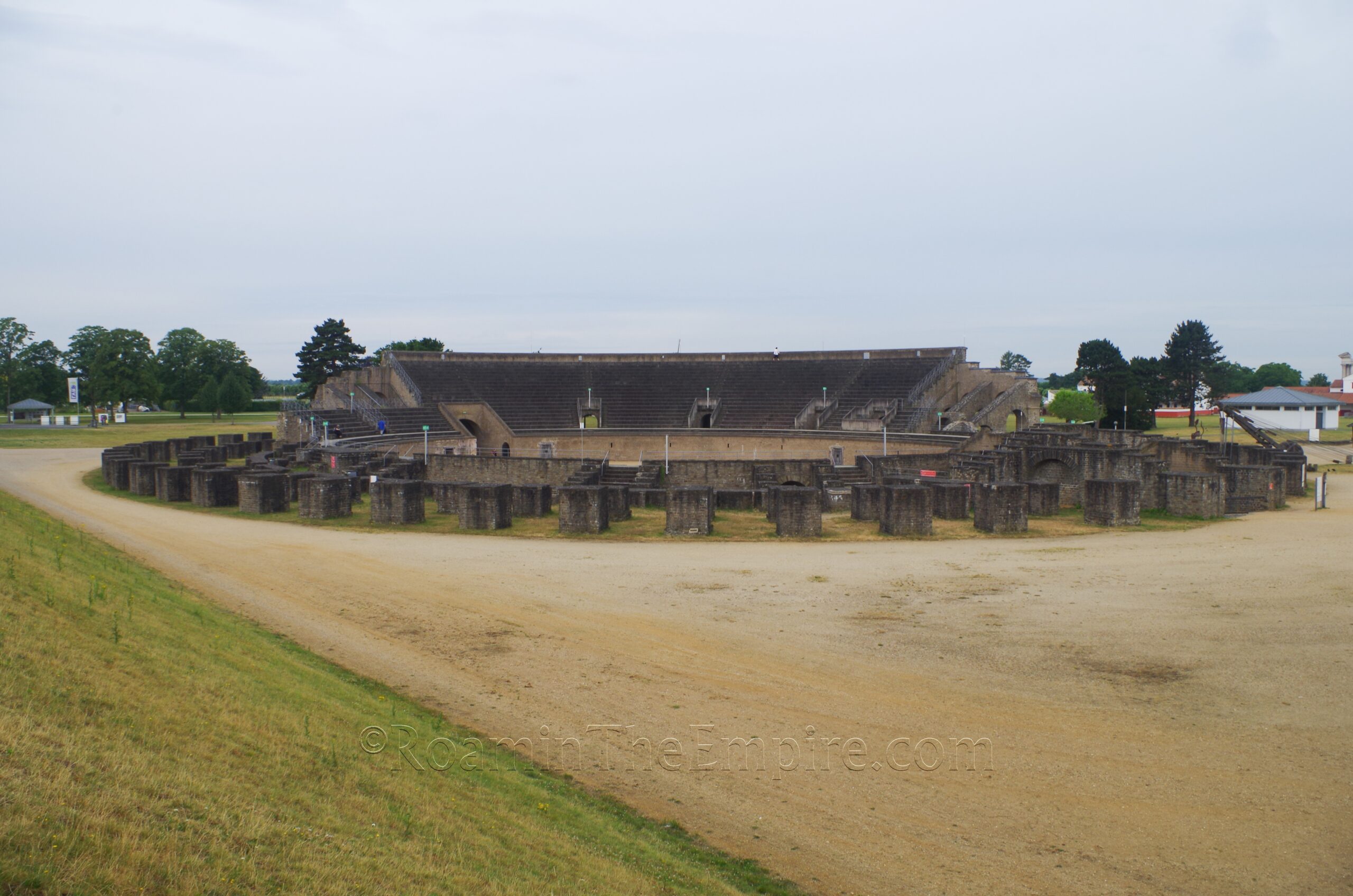 Amphitheater. Colonia Ulpia Traiana.
