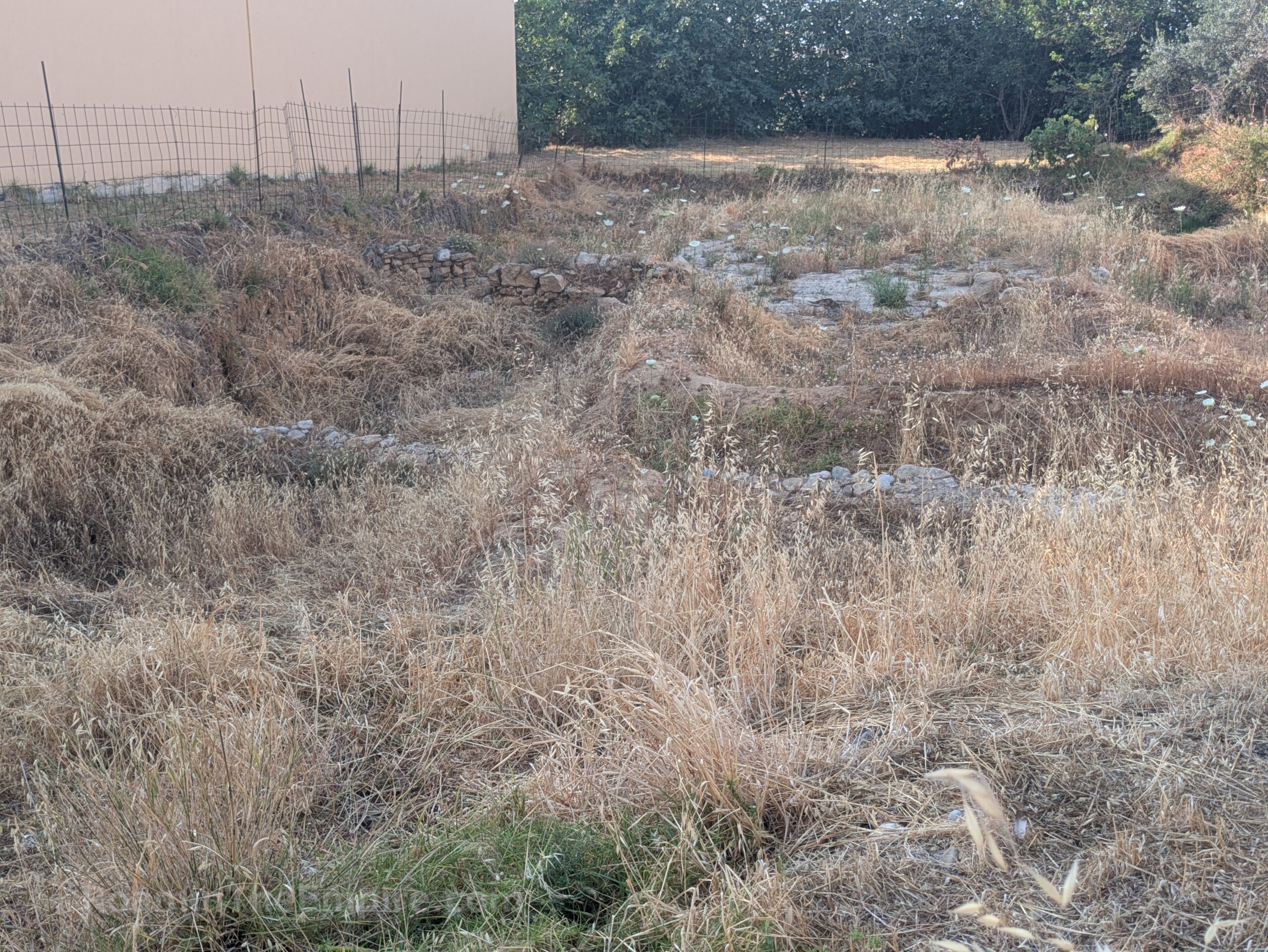 Excavations next to the Metropolitan Church of the Annunciation.